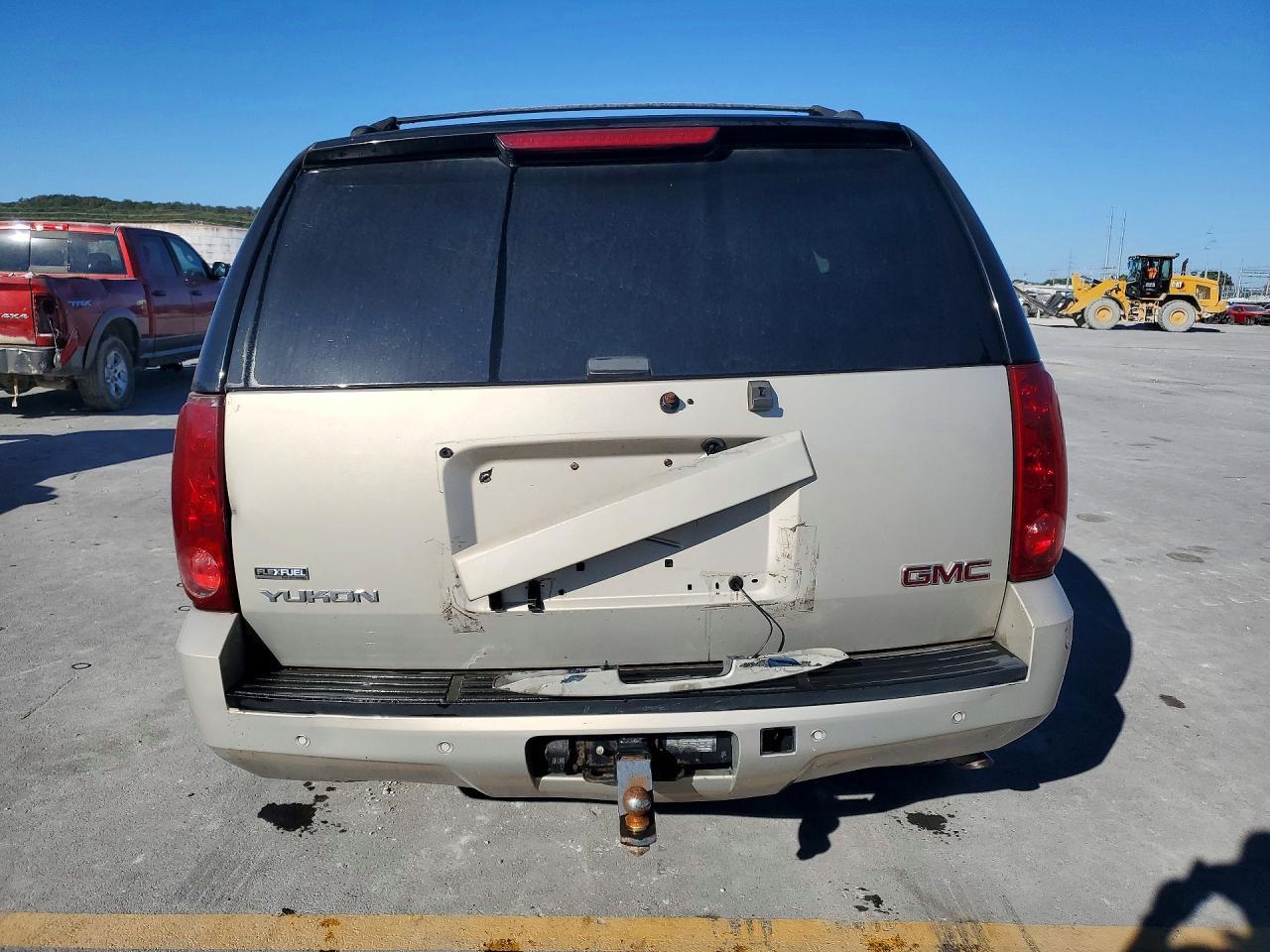 2007 GMC Yukon - Фото 6
