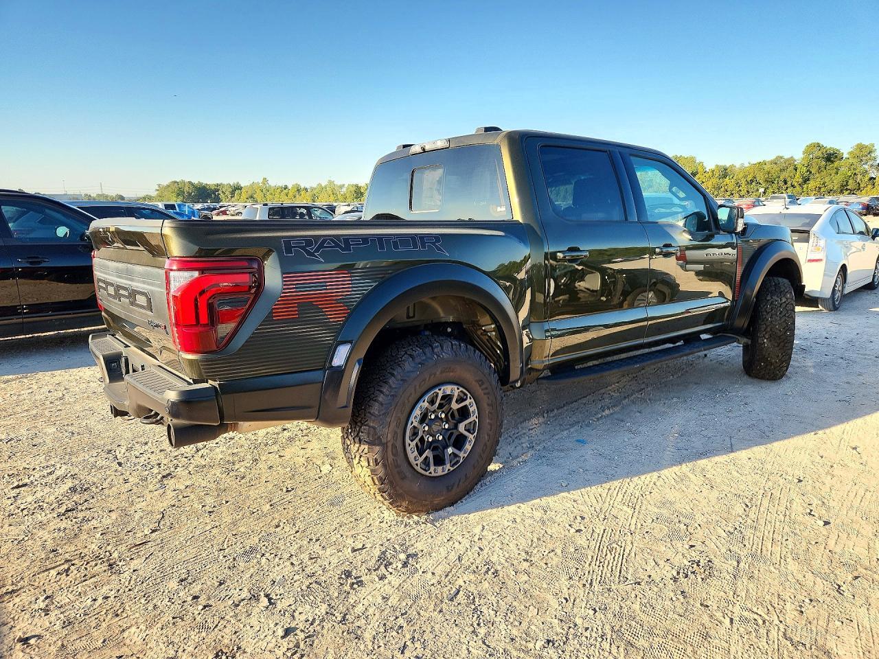 2026 Ford F150 Raptor - Фото 3