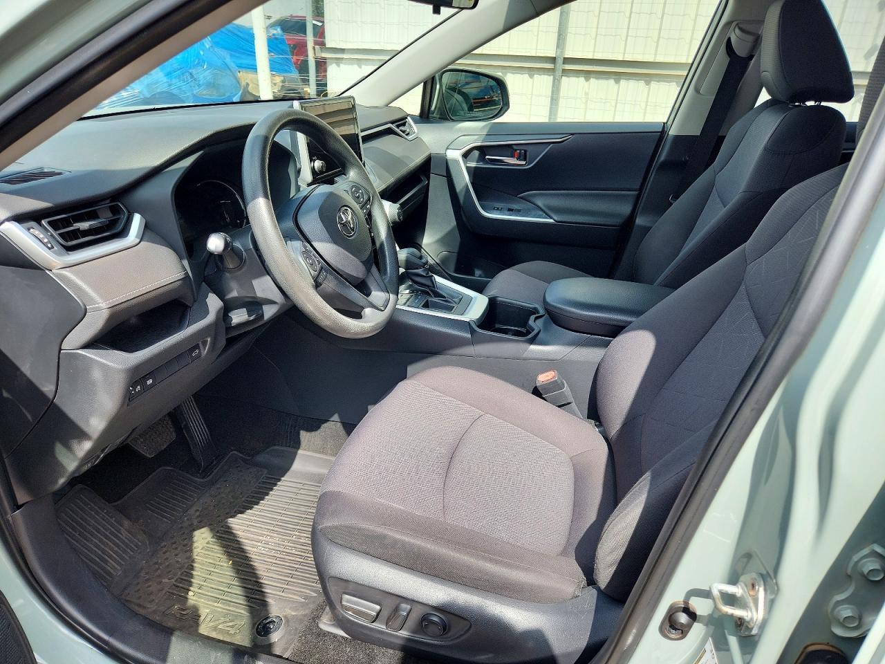 2023 Toyota Rav4 Xle - Image 7