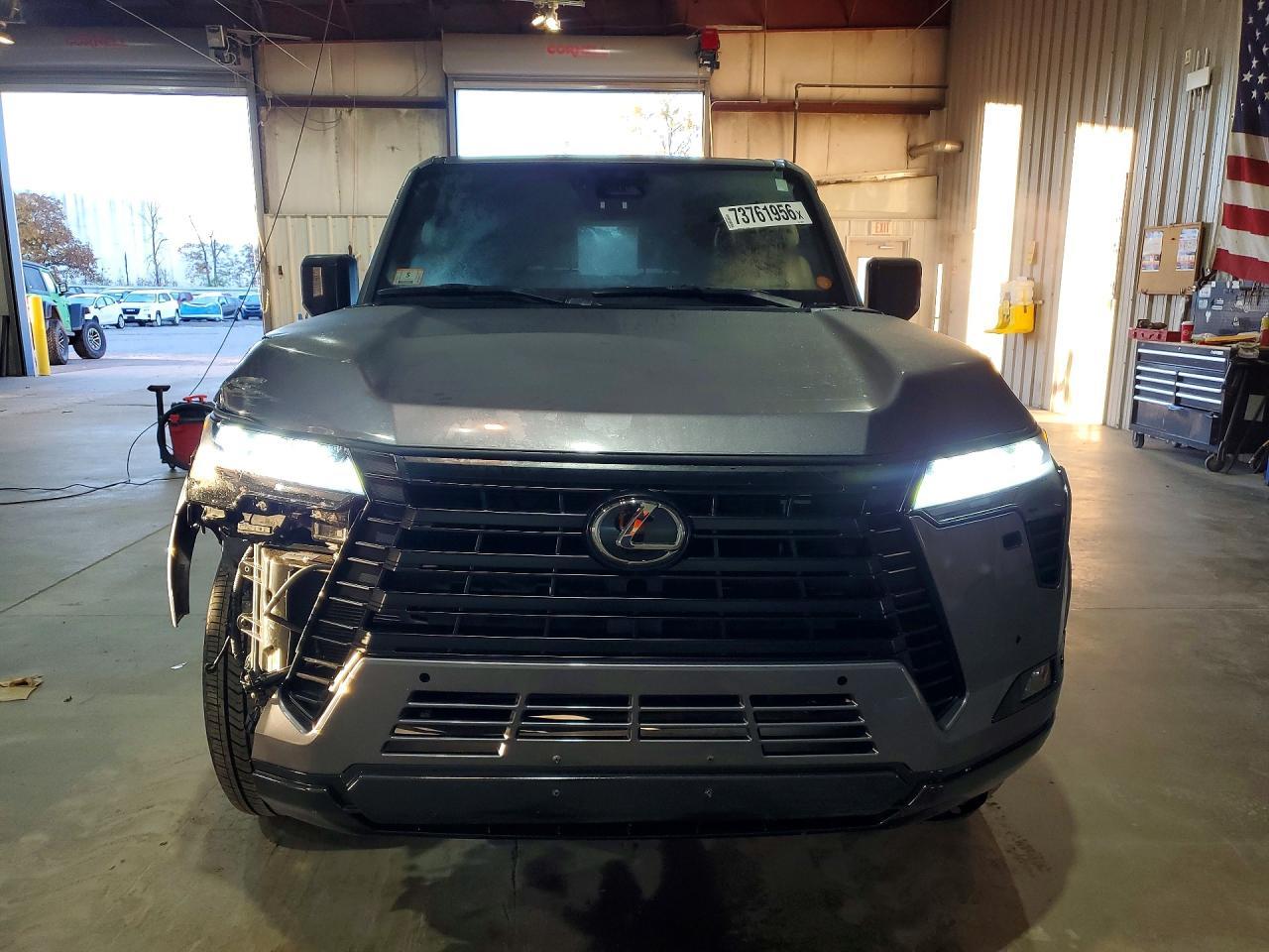 2024 Lexus Gx 550 Premium+ - Image 5