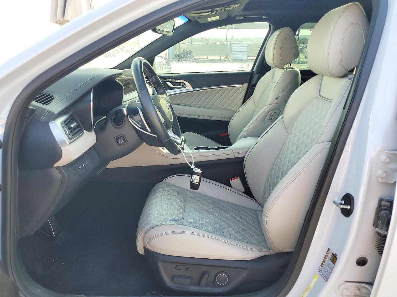 2022 Genesis G70 3.3T Standard - Фото 7