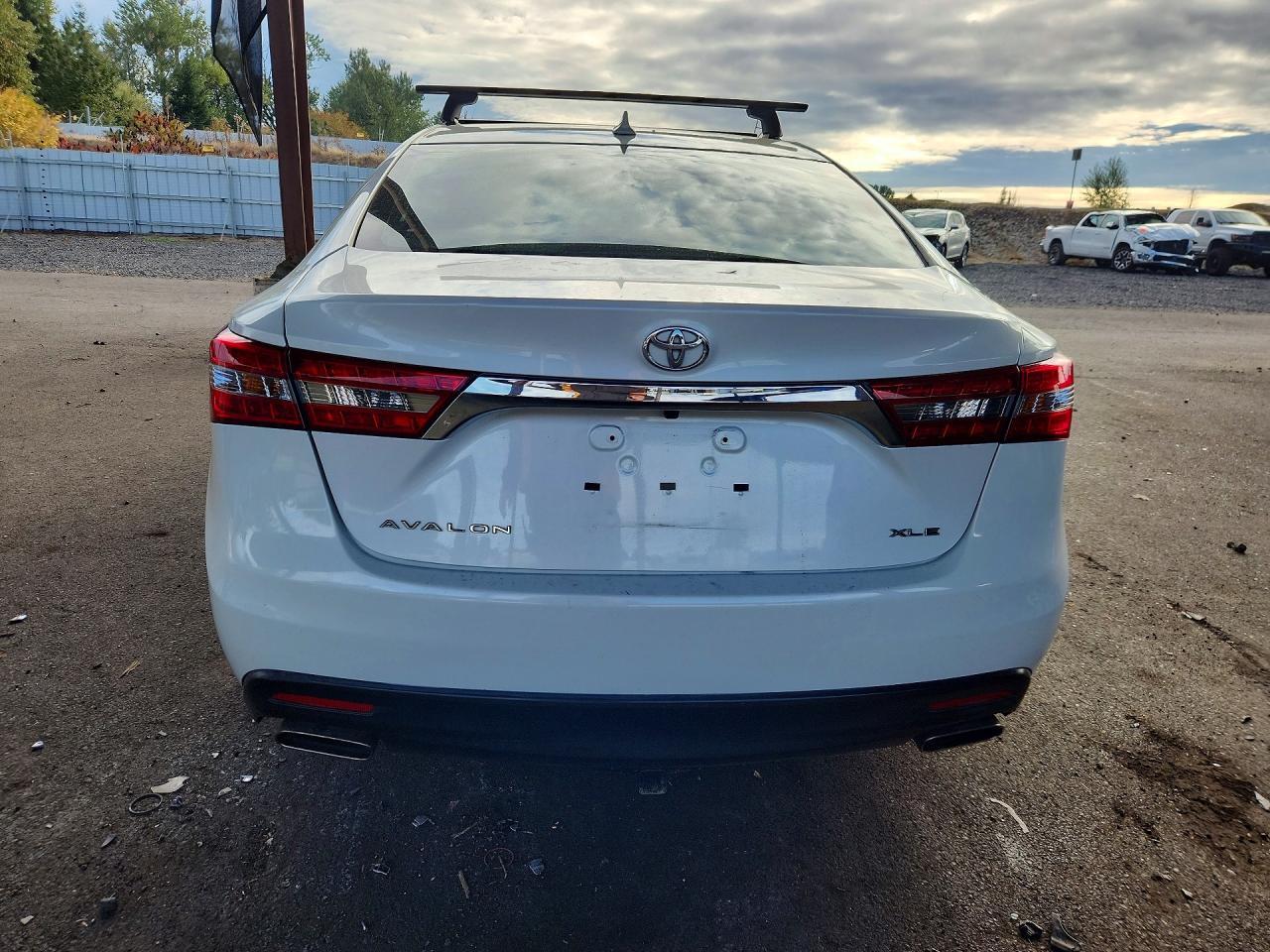 2016 Toyota Avalon Limited - Фото 6