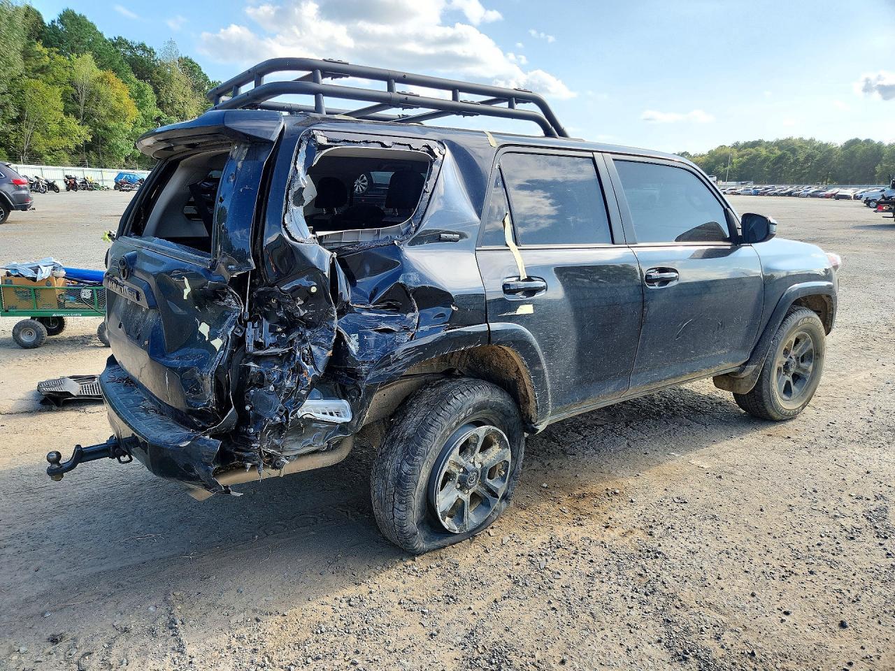 2024 Toyota 4Runner Sr5 - Image 3