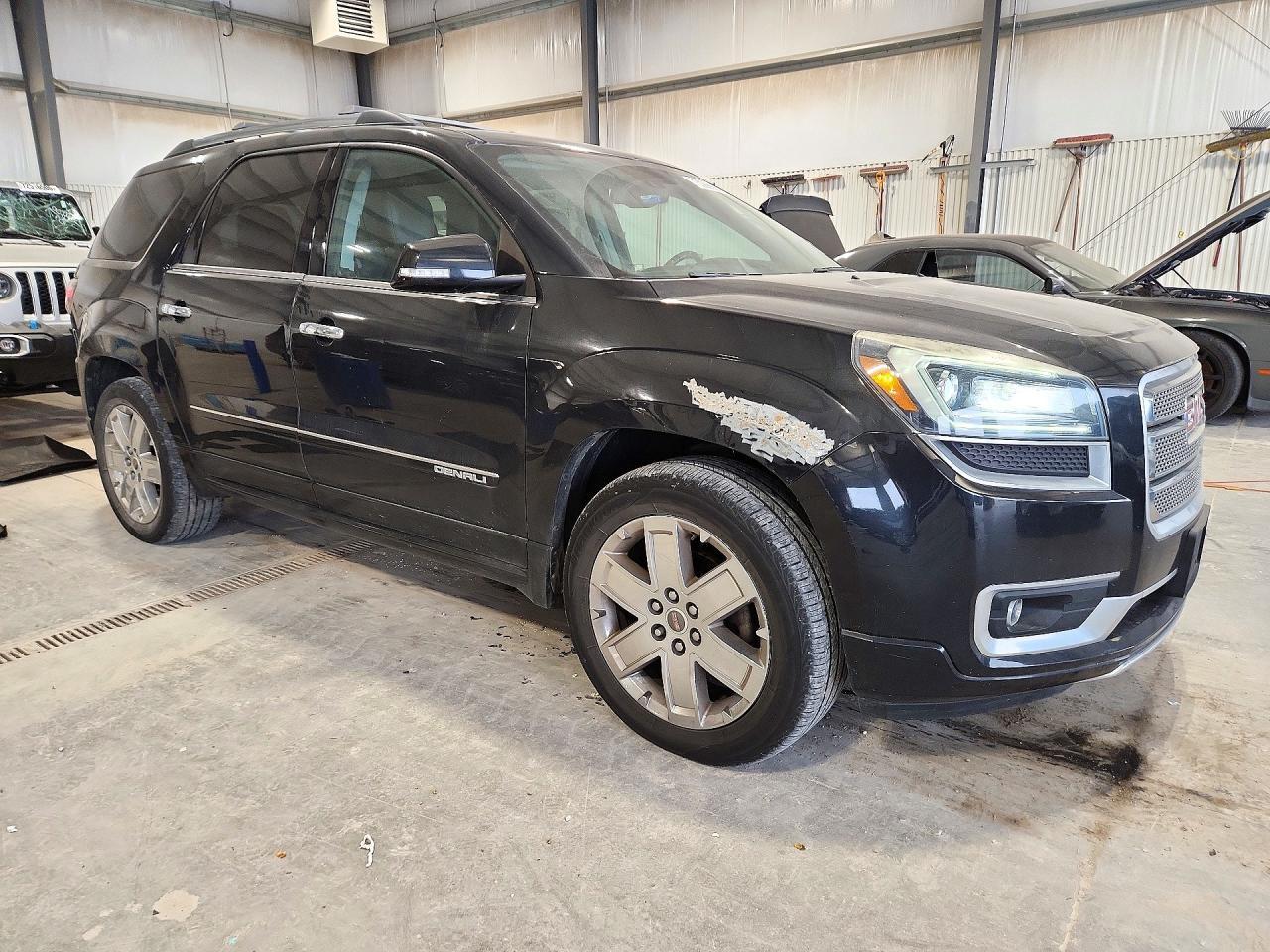 2015 GMC Acadia Denali - Image 4