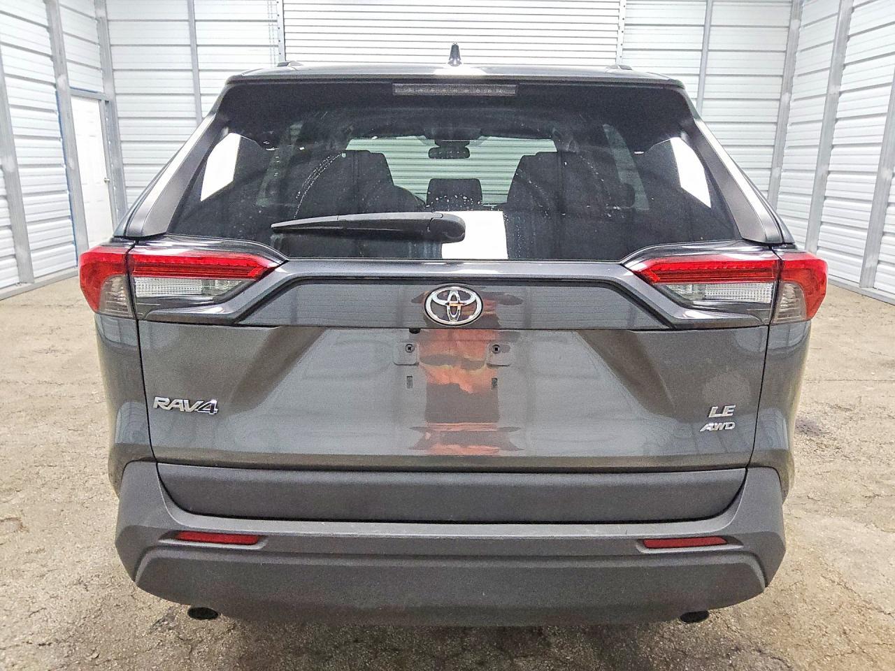 2021 Toyota Rav4 Le - Фото 6