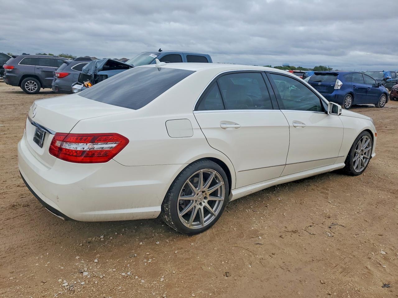 2013 Mercedes-Benz E 350 - Image 3