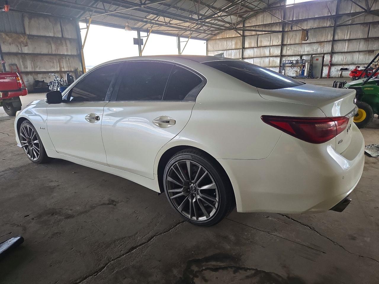 2018 Infiniti Q50 Red Sport 400 - Фото 2