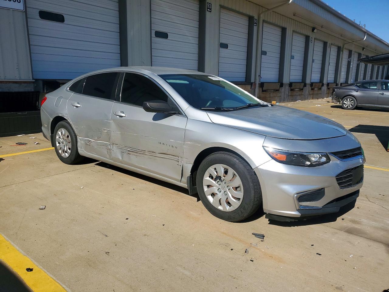 2016 Chevrolet Malibu L - Фото 4