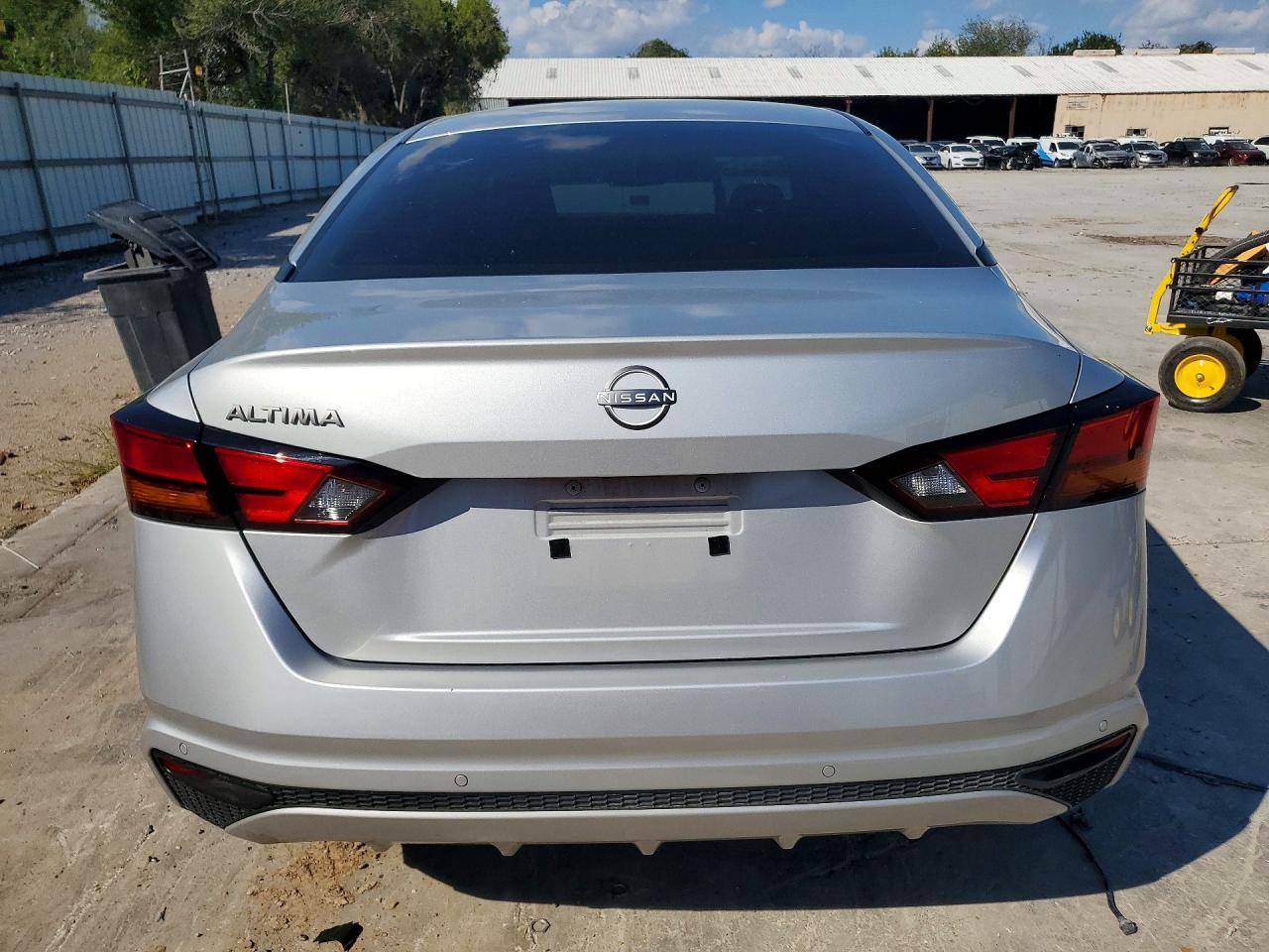 2024 Nissan Altima S - Фото 6