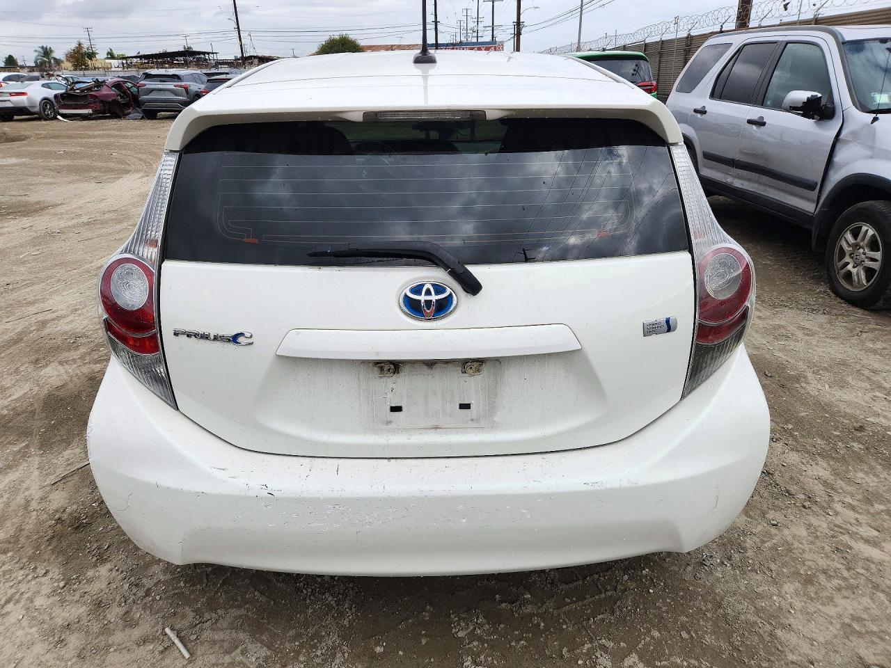 2013 Toyota Prius C Three - Фото 6