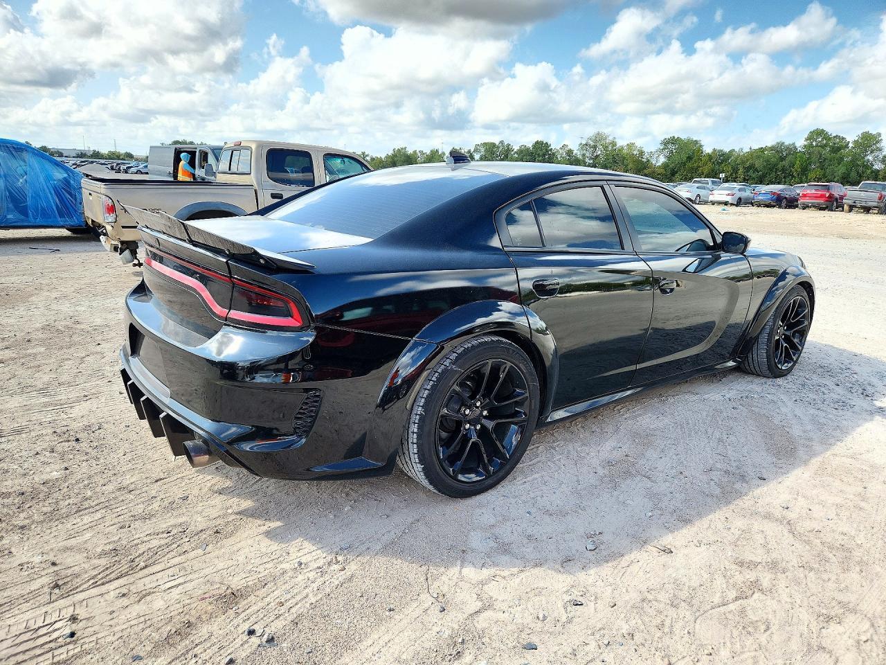 2020 Dodge Charger - Фото 3