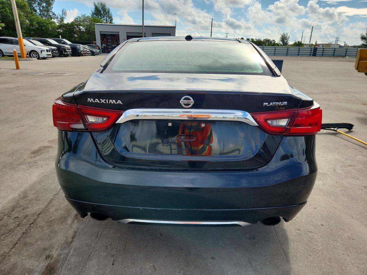 2017 Nissan Maxima Platinum - Image 6