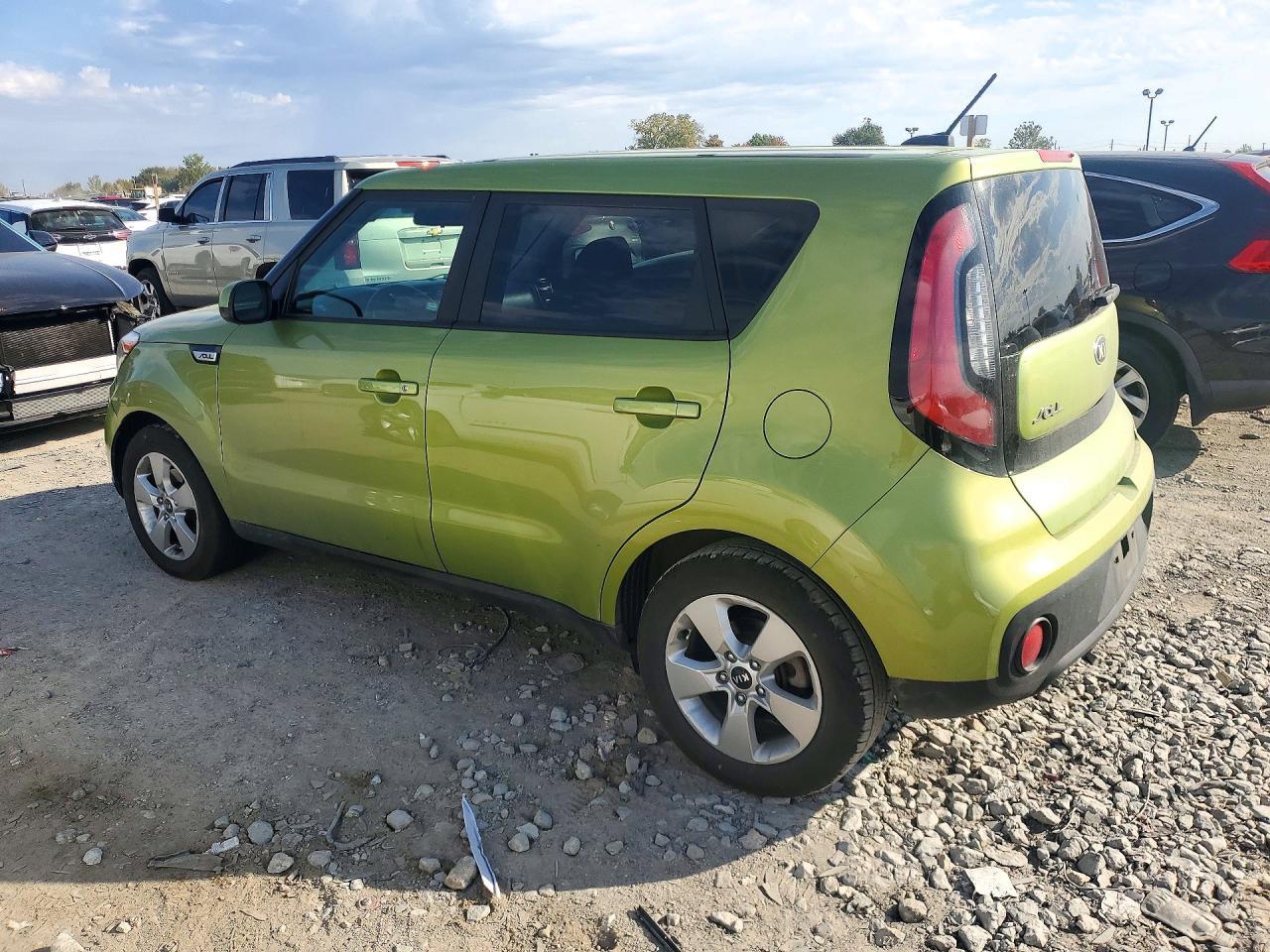 2017 Kia Soul Base - Image 2