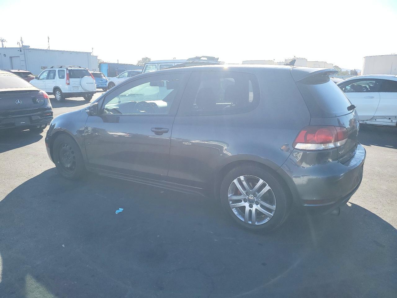 2011 Volkswagen Gti - Image 2