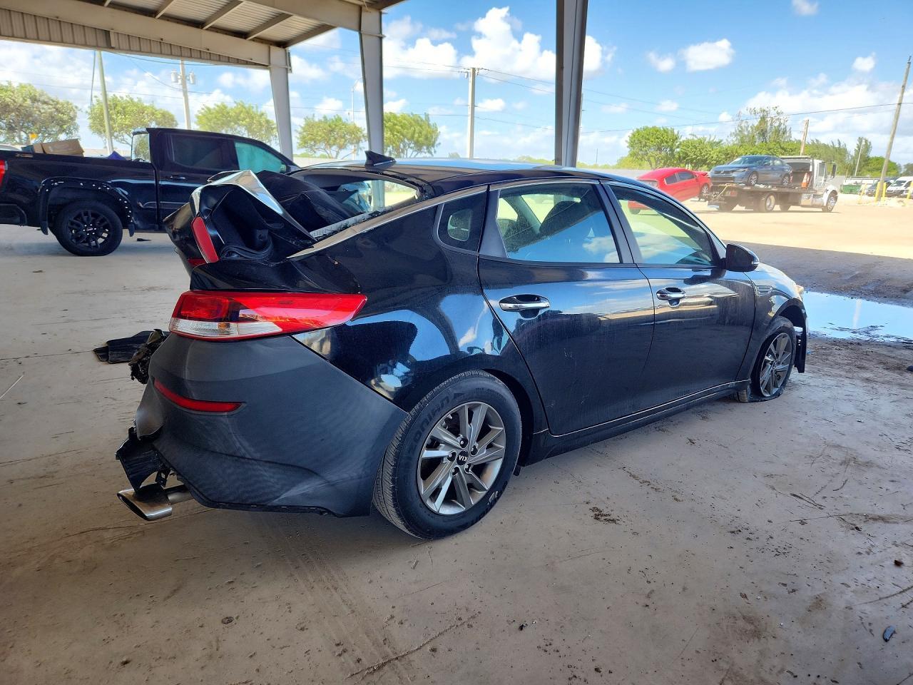 2019 Kia Optima Lx - Image 3