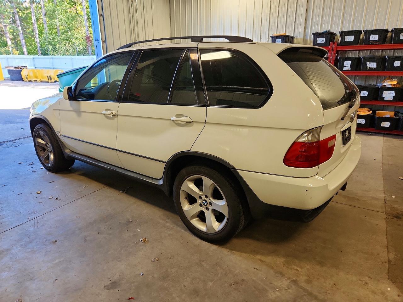 2006 BMW X5 4.4I - Фото 2