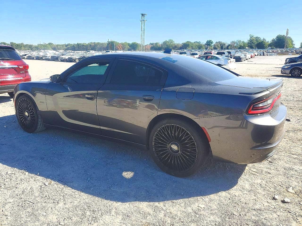 2015 Dodge Charger R/T - Фото 2