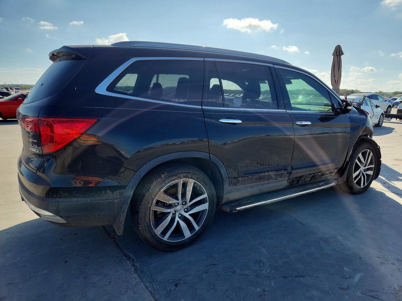 2017 Honda Pilot Elite - Фото 3