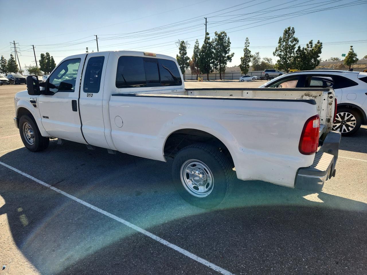 2008 Ford F250 Super Duty - Image 2