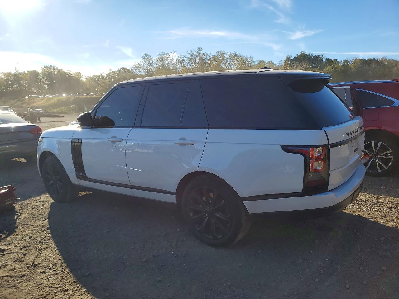 2014 Land Rover Range Rover Hse - Image 2