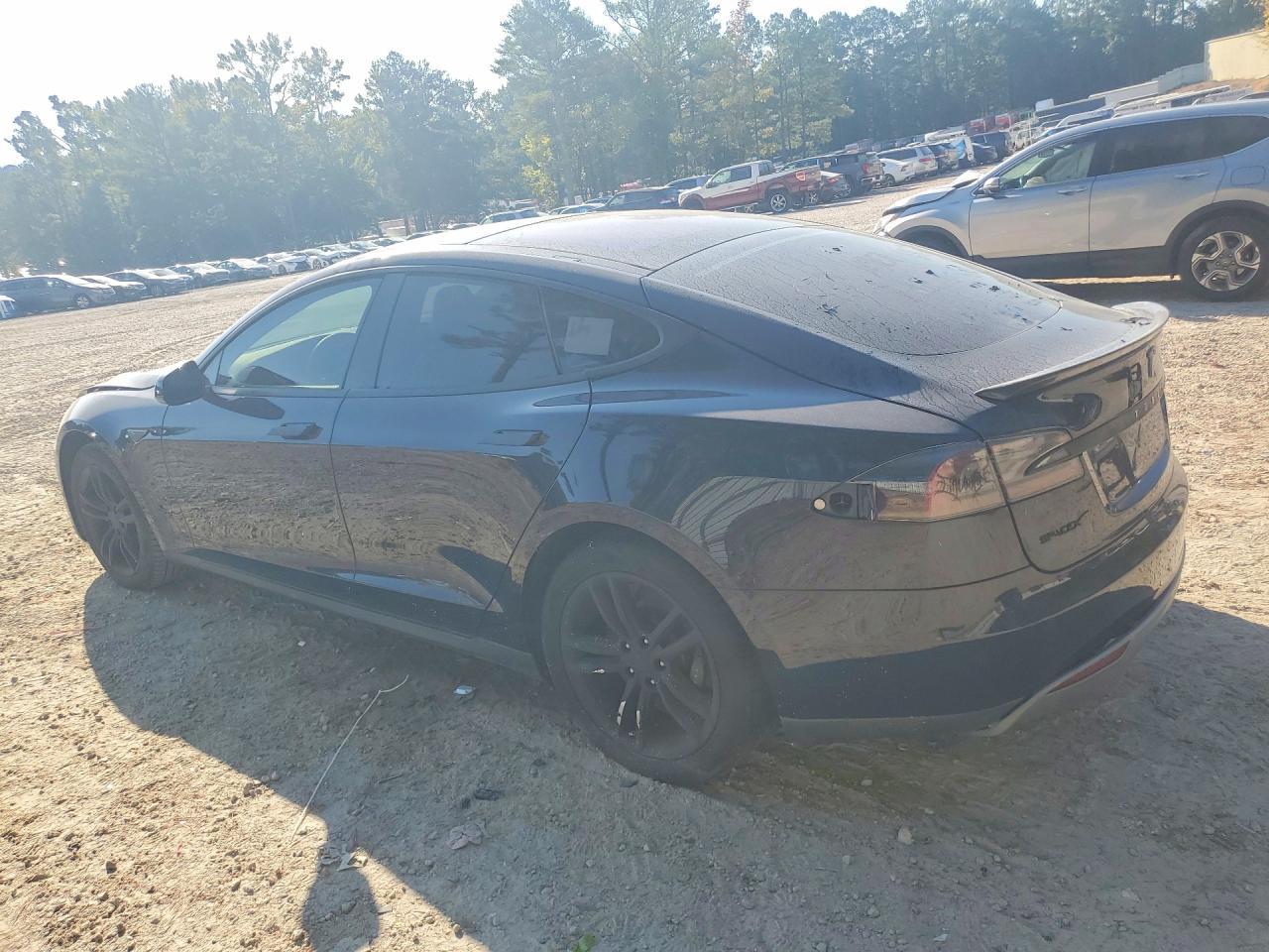 2014 Tesla Model S - Фото 2