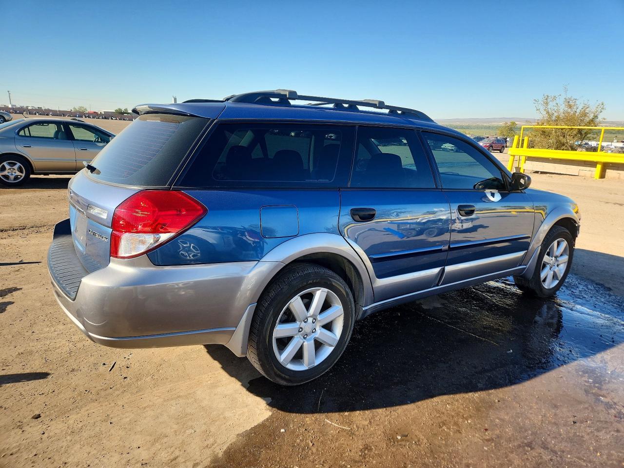 2009 Subaru Outback 2.5I - Фото 3