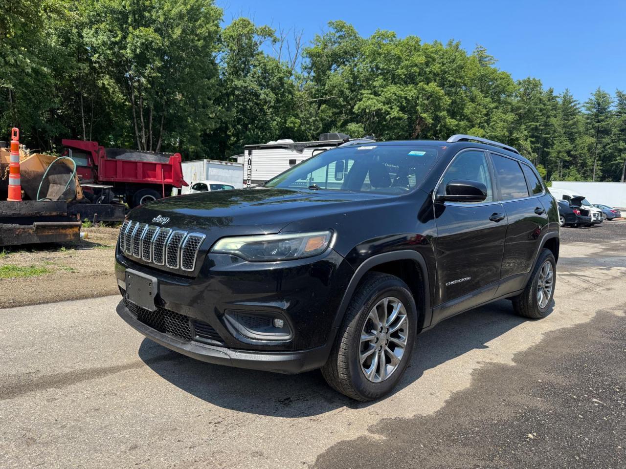 2019 Jeep Cherokee Latitude Plus - Image 2