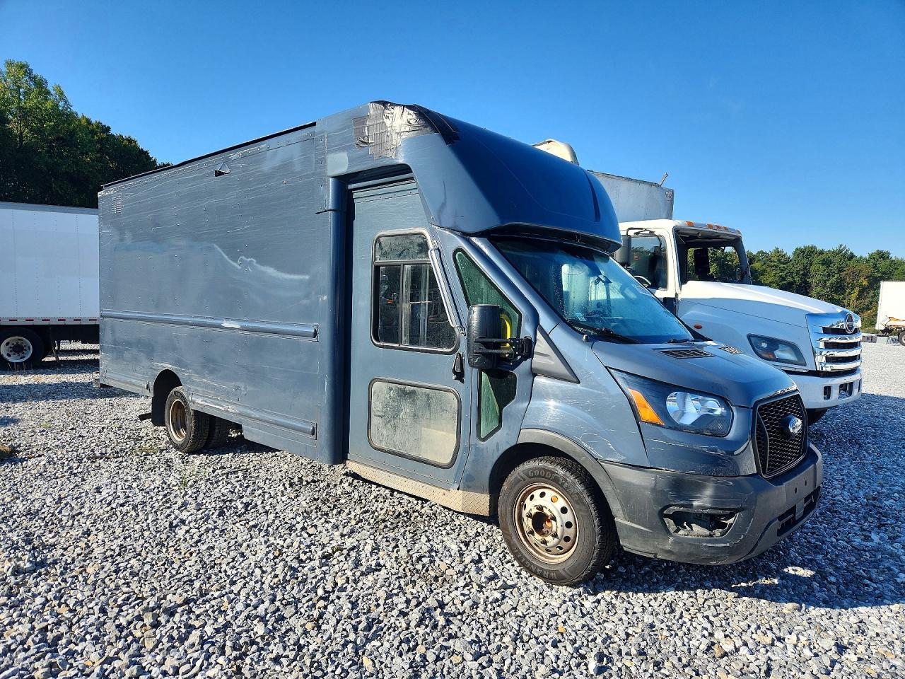 2021 Ford Transit Delivery Truck - Image 4