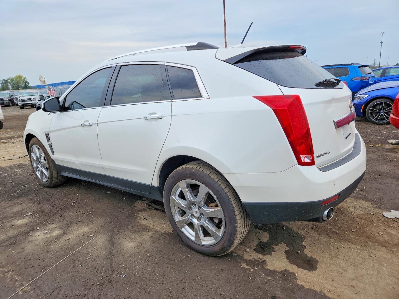 2011 Cadillac Srx Premium Collection - Image 2