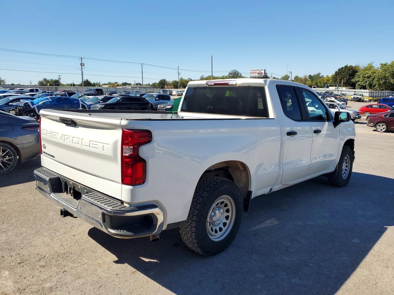 2023 Chevrolet Silverado C1500 - Image 3