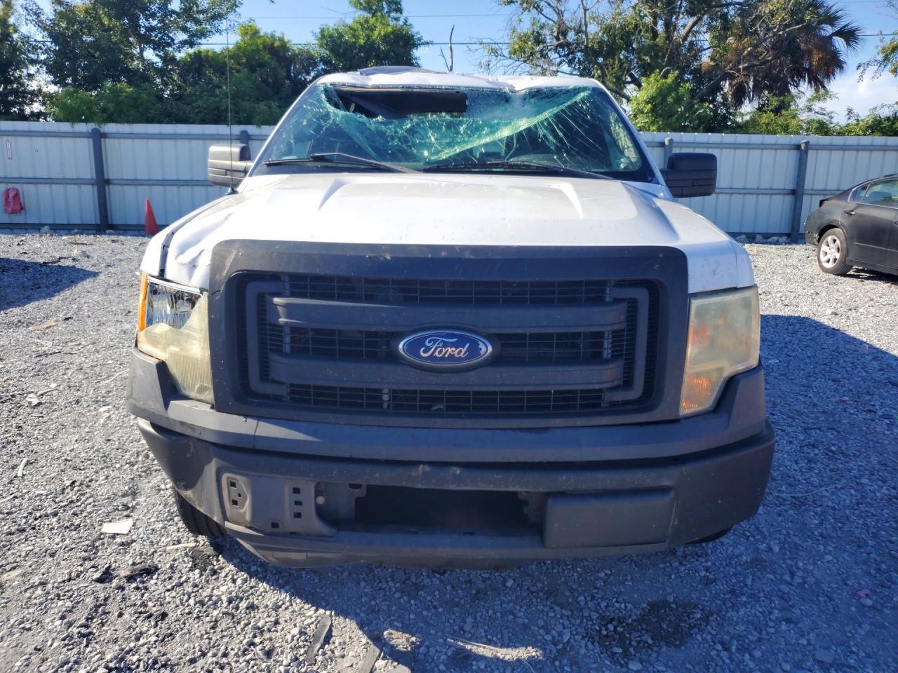 2014 Ford F150 Supercrew - Фото 5