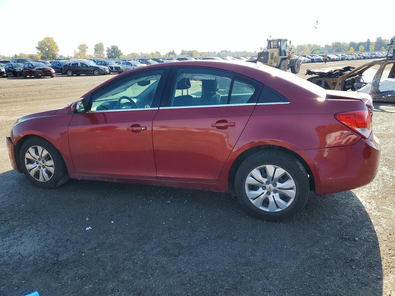 2014 Chevrolet Cruze Lt - Image 2