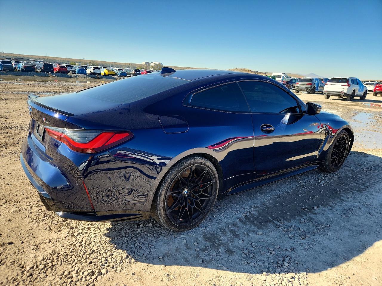 2022 BMW M4 Competition - Фото 4