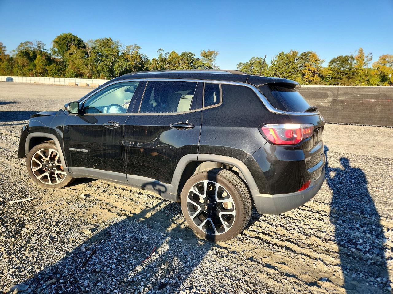 2018 Jeep Compass Limited - Image 2