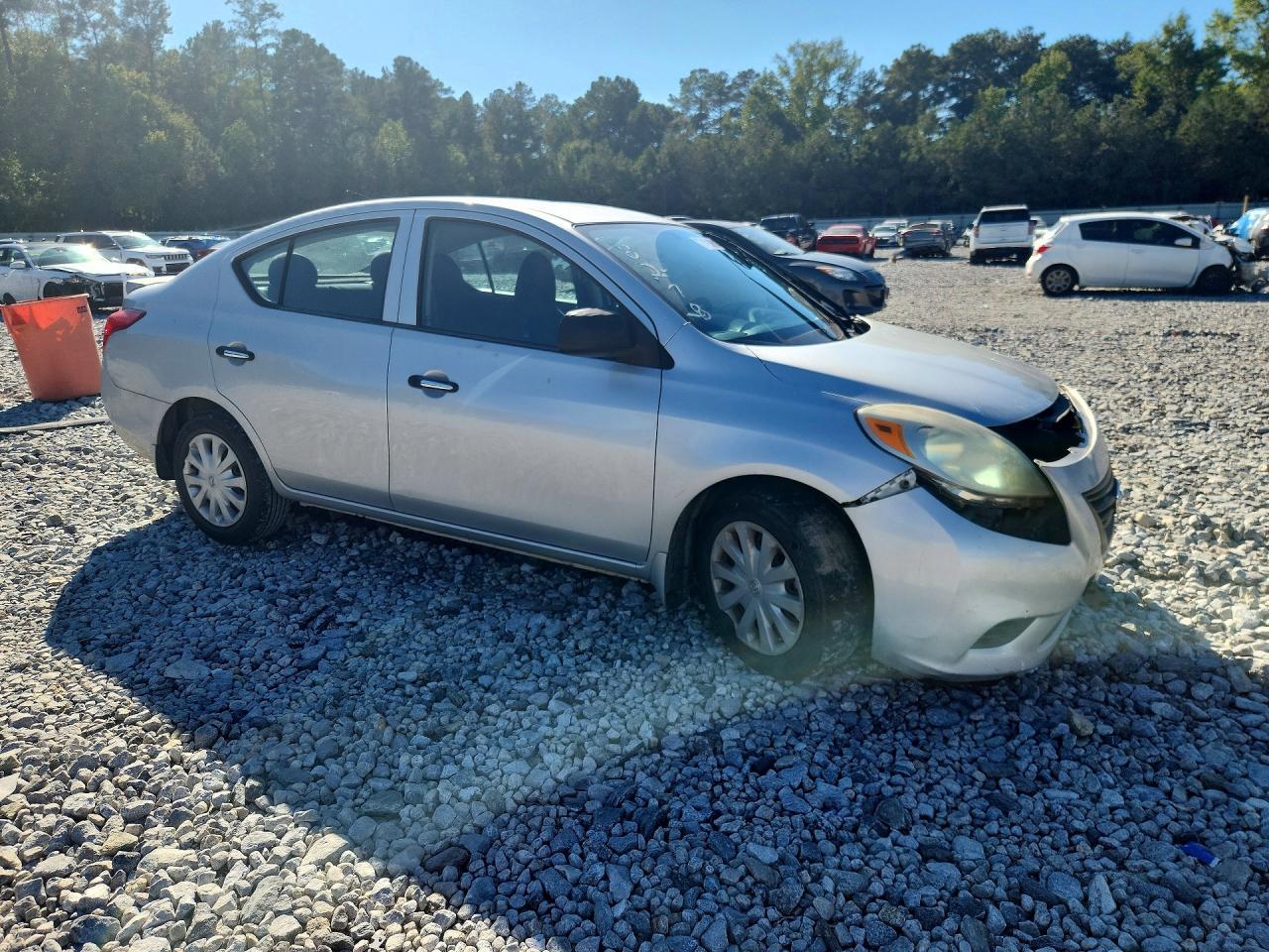 2013 Nissan Versa 1.6 S - Фото 4
