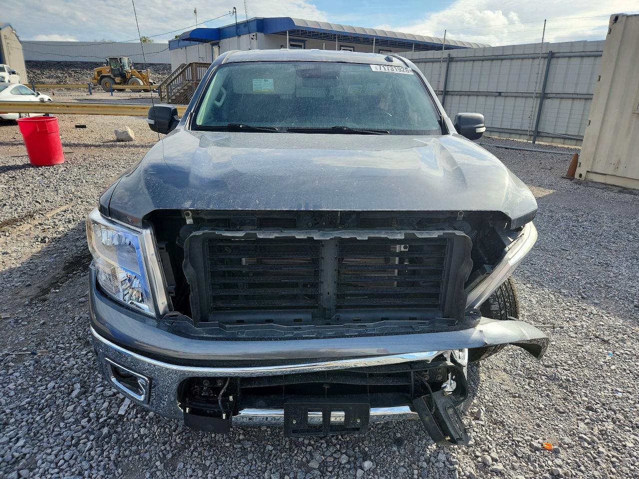 2017 Nissan Titan Sv - Фото 5