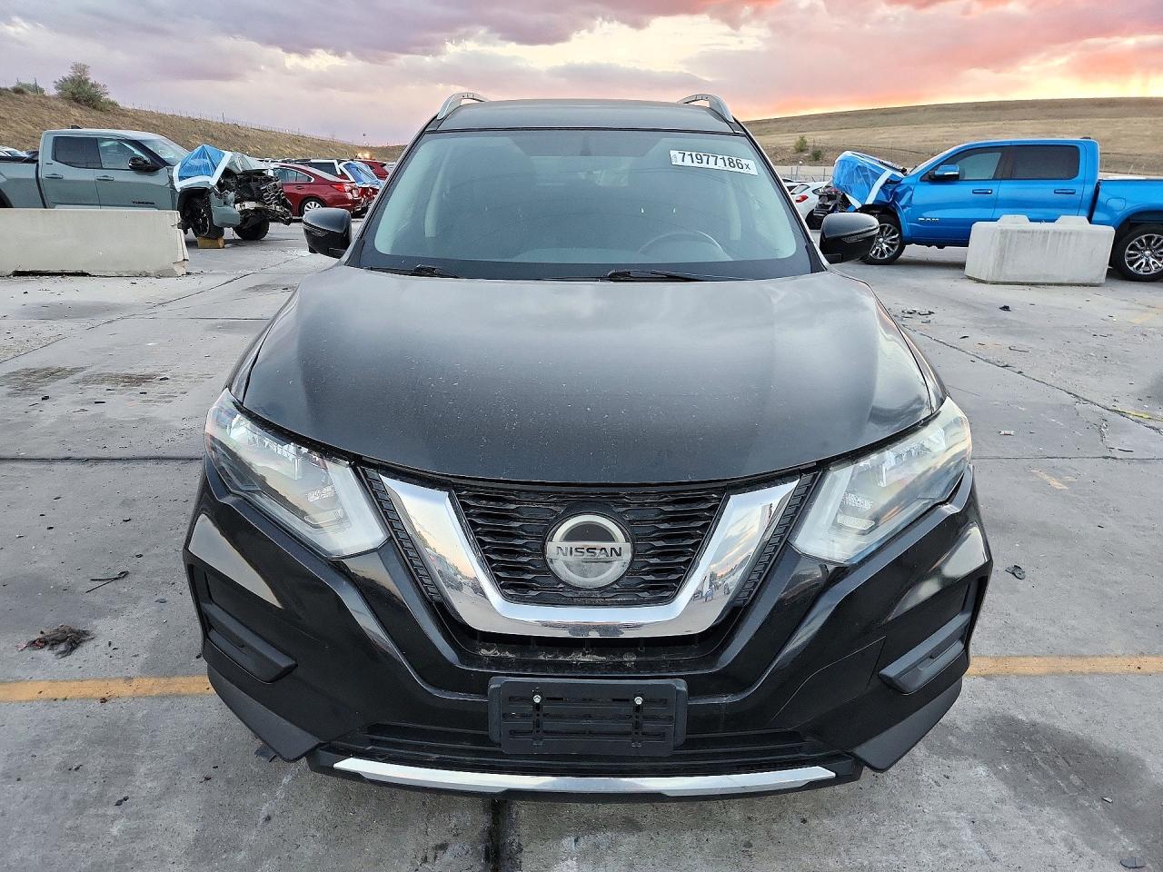 2018 Nissan Rogue Sv - Image 5