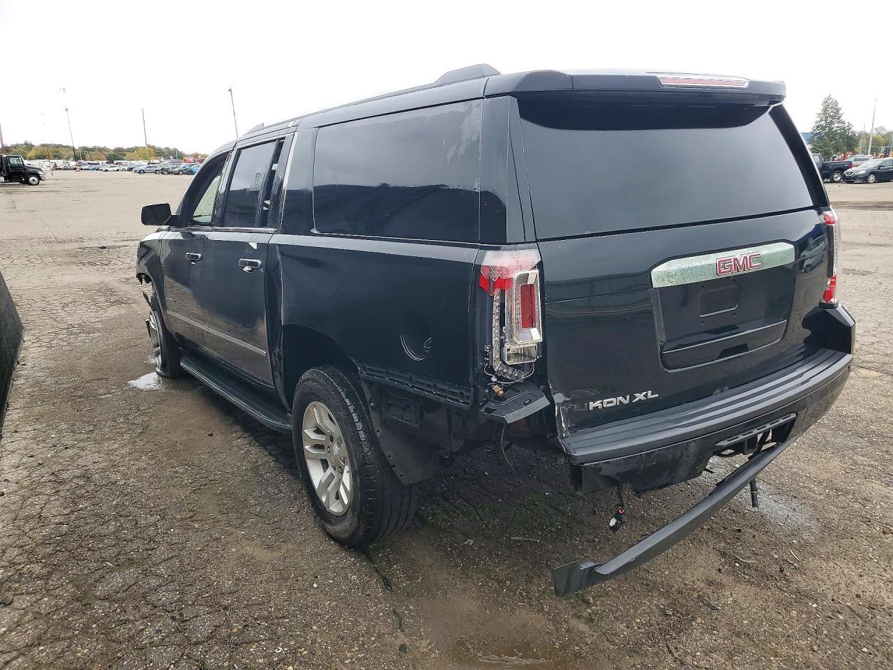 2015 GMC Yukon Xl Denali - Фото 2