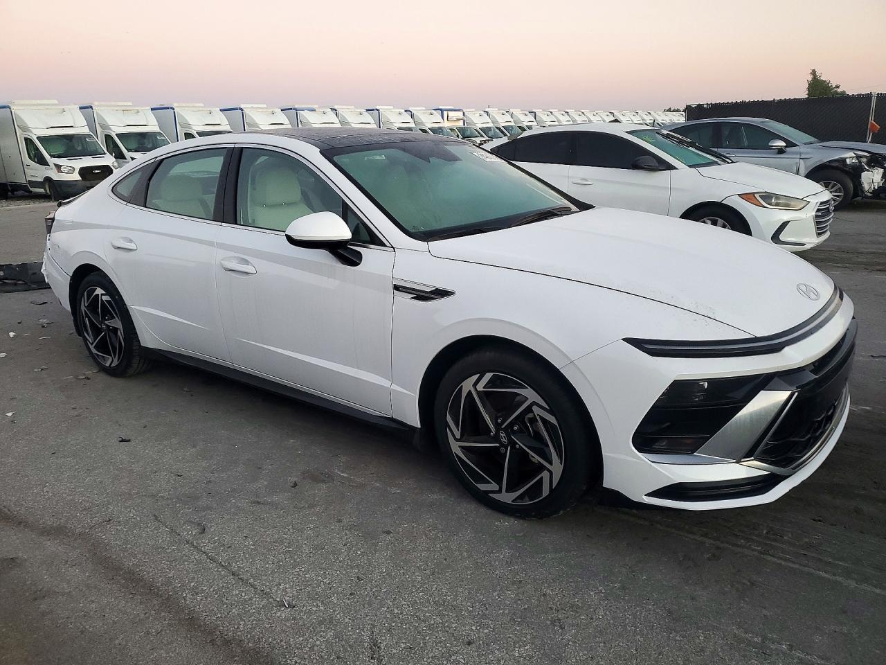 2025 Hyundai Sonata Sel - Image 4