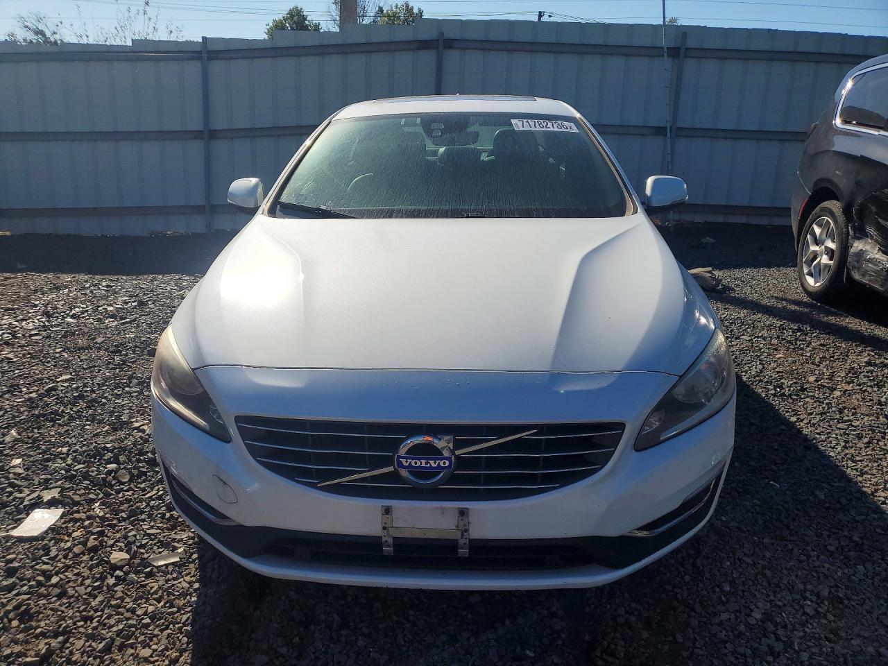 2016 Volvo S60 Premier - Фото 5