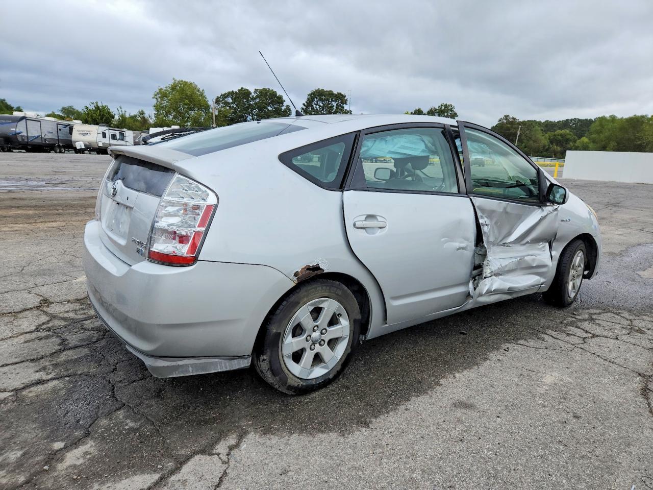 2008 Toyota Prius Base - Фото 3