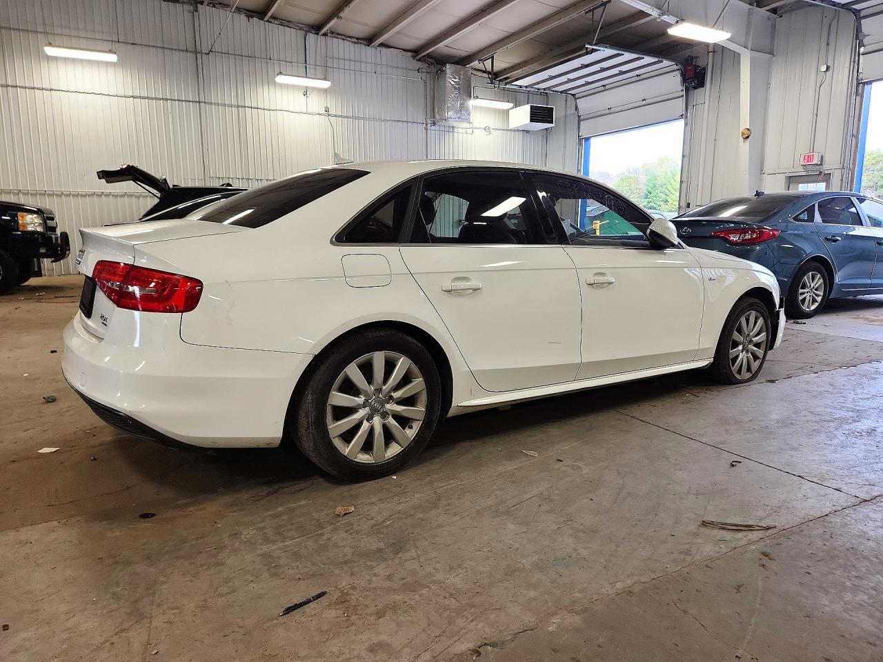 2015 Audi A4 Premium - Фото 3
