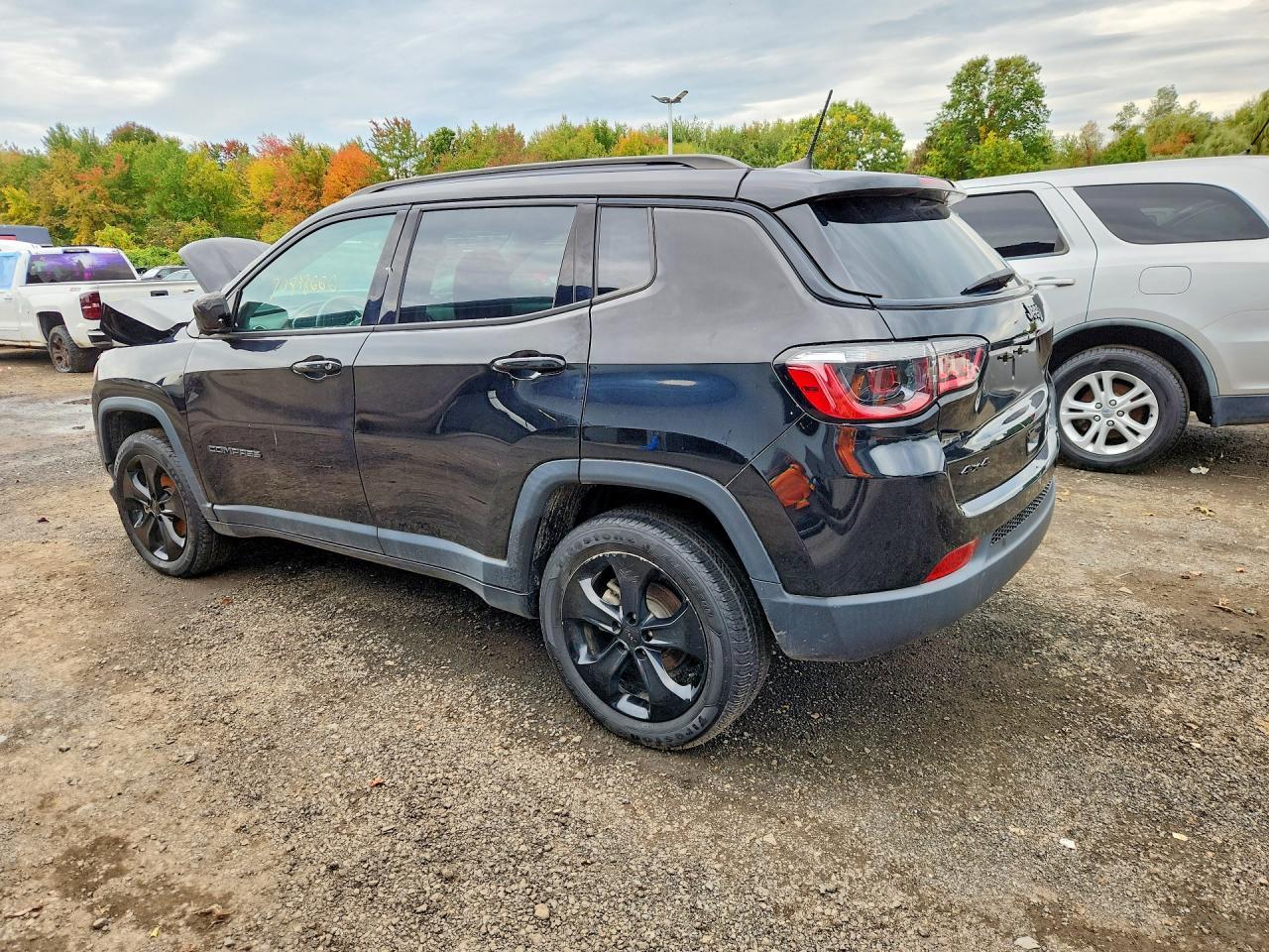 2021 Jeep Compass Latitude - Image 2