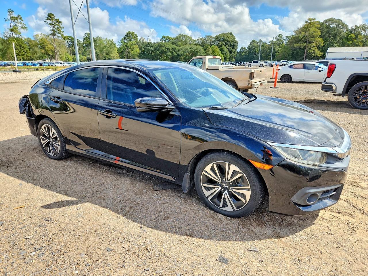 2017 Honda Civic Ex - Image 4