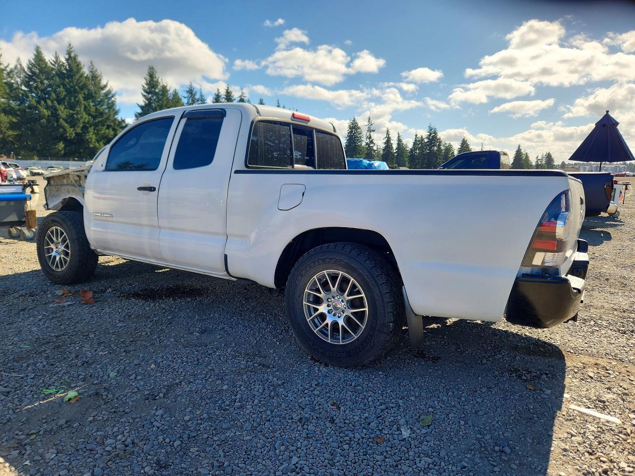 2014 Toyota Tacoma Base - Фото 2