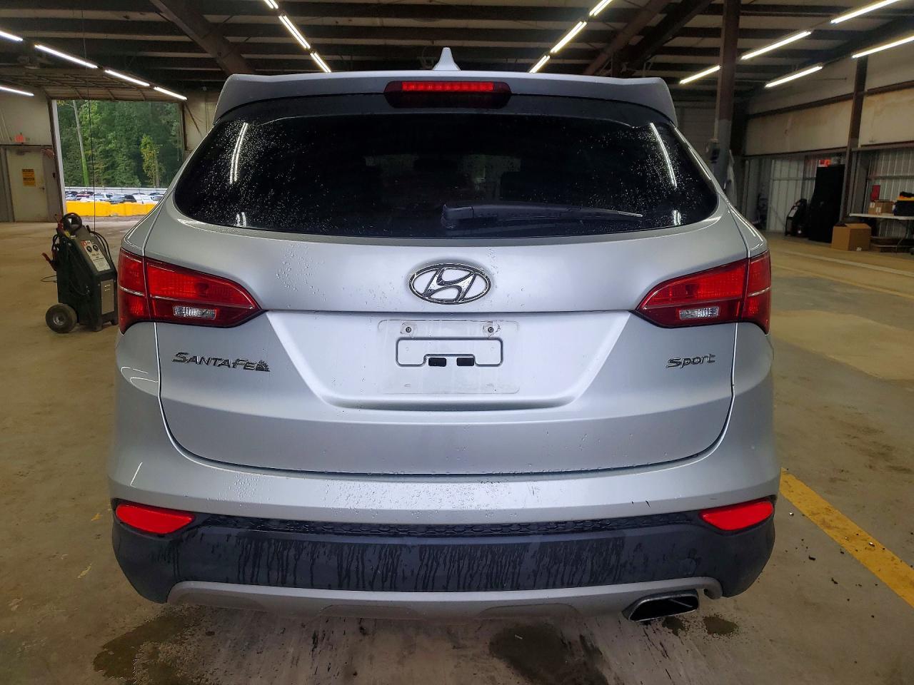 2016 Hyundai Santa Fe Sport 2.4L - Image 6