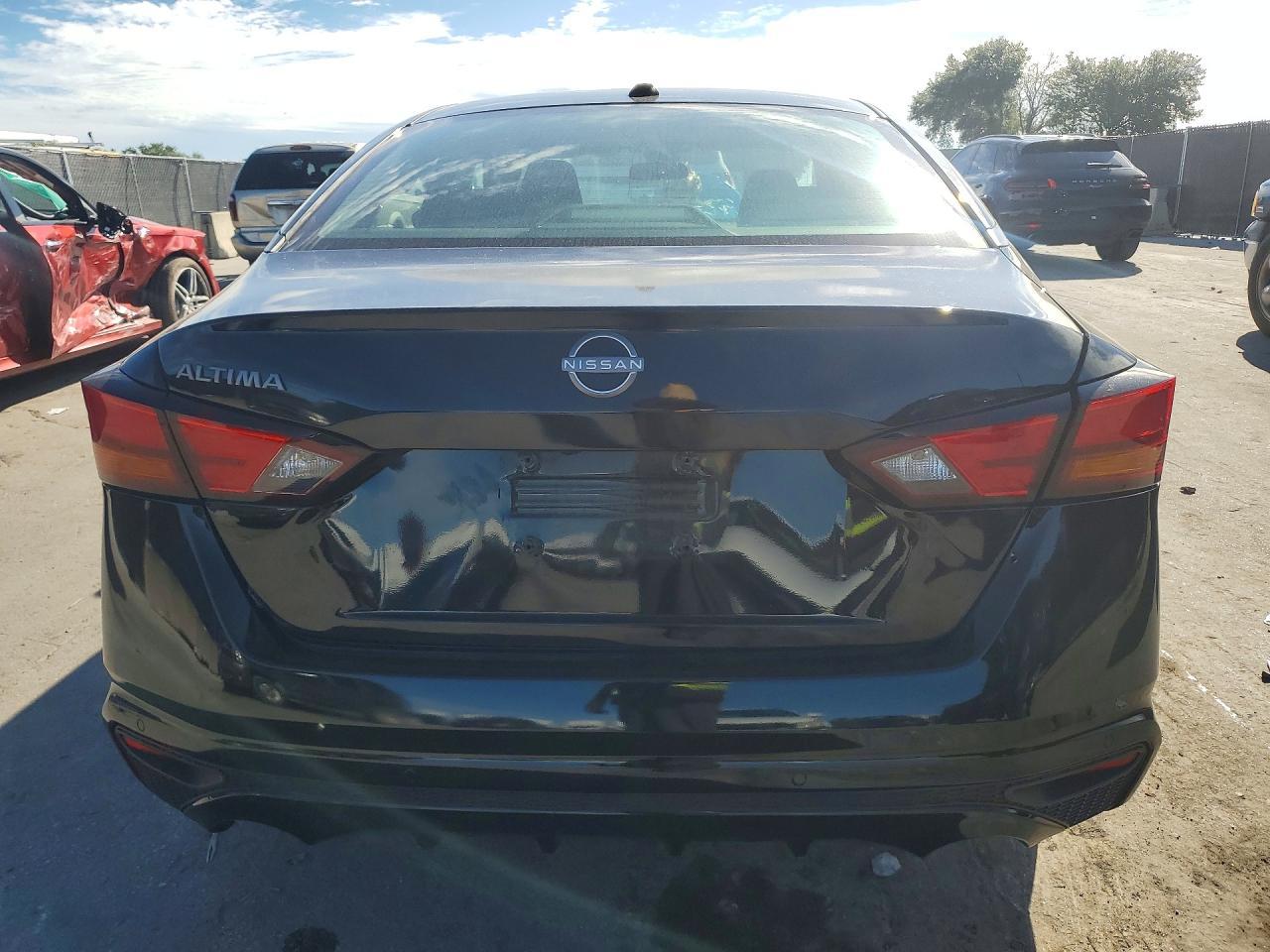 2025 Nissan Altima Sv - Image 6