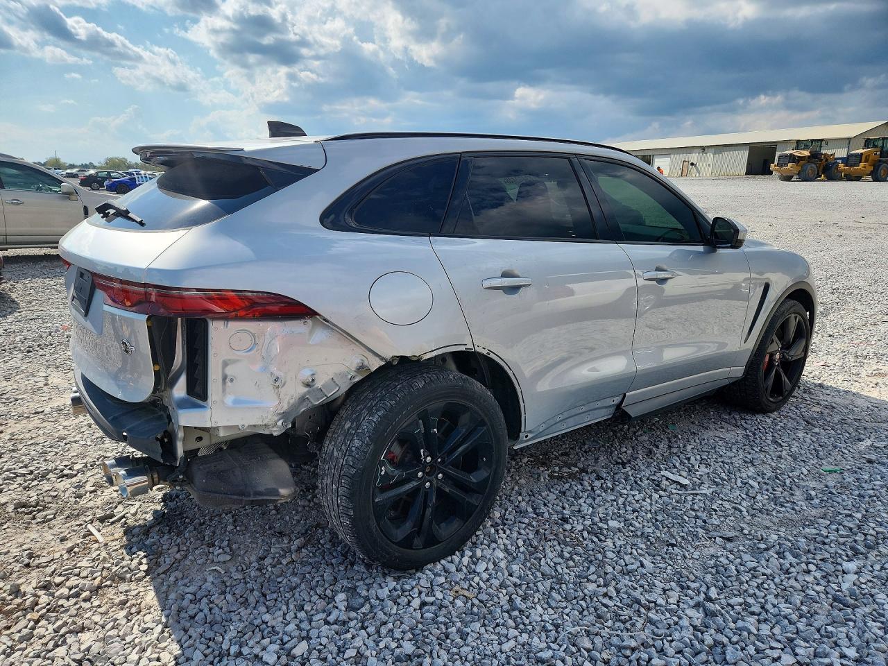 2021 Jaguar F-Pace Svr - Image 3