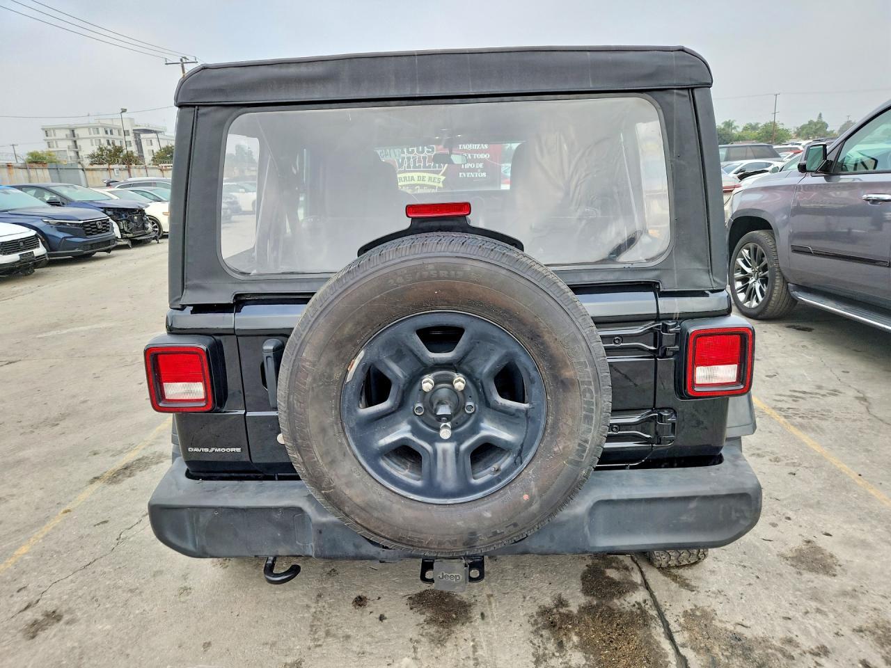 2022 Jeep Wrangler Unlimited Sport - Фото 6