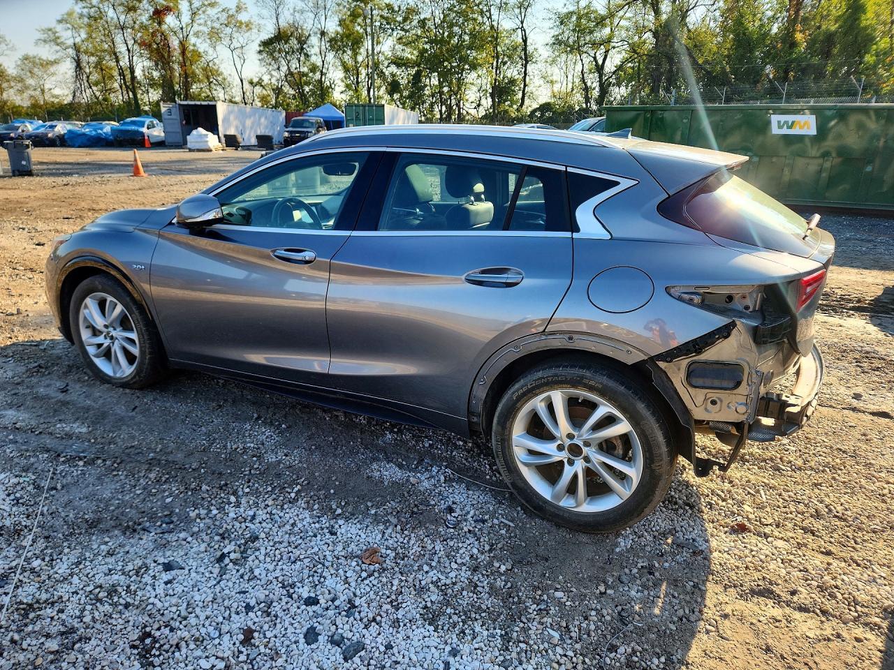 2018 Infiniti Qx30 Essential - Image 2